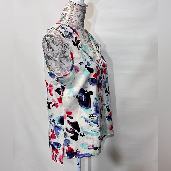 SANCTUARY White with red abstract floral design sleeveless top size M. - Picture 7 of 12